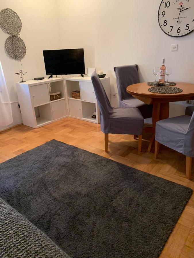 Sarmantni Apartman Malecka 2 Zagrzeb Zewnętrze zdjęcie